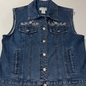 Beautiful Pendleton beaded and embroidered Denim Vest